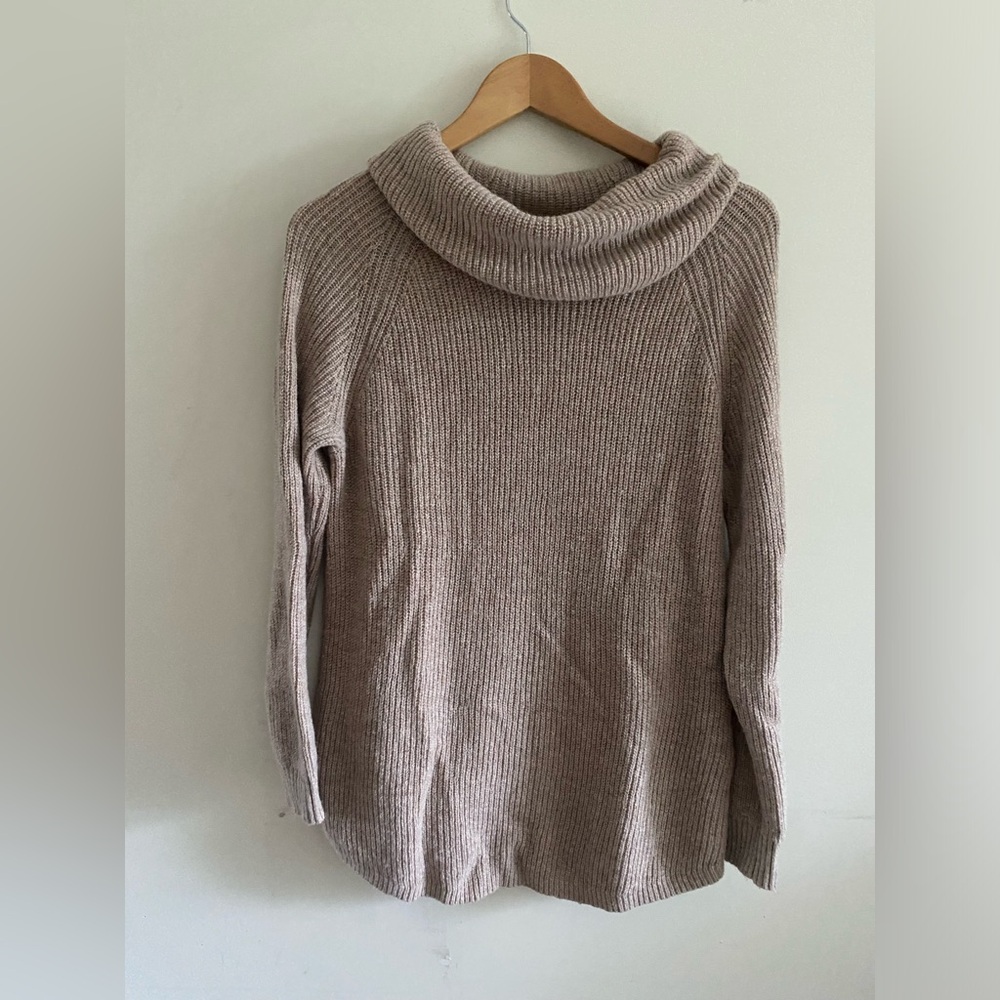 Tahari Wool Blend Knit Turleneck Sweater
